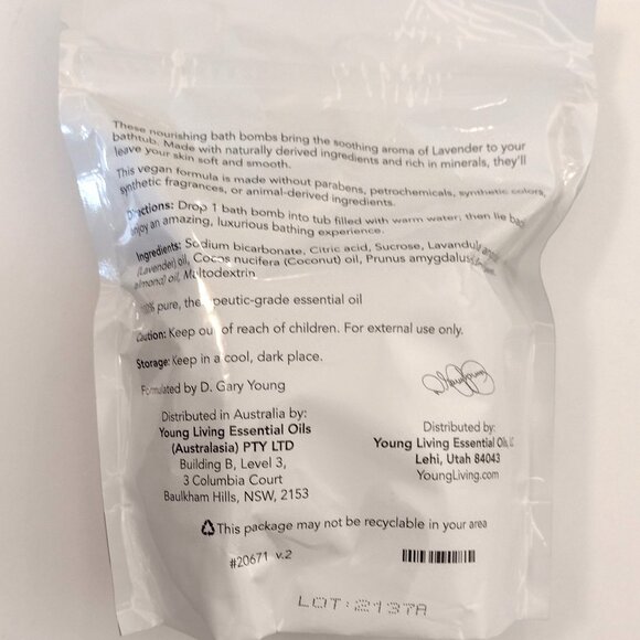 Bath Bombs by Young Living Essential Oils (Lavender)  11.2 oz  (4 in package) - Picture 3 of 6